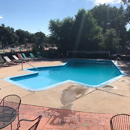 Rainbow Lodge And Inn